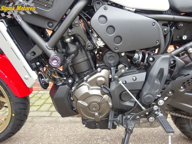 yamaha - xsr-700-abs