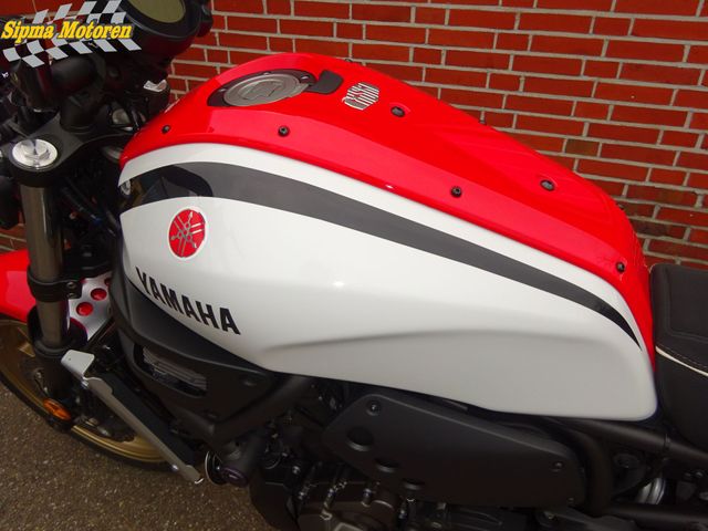 yamaha - xsr-700-abs