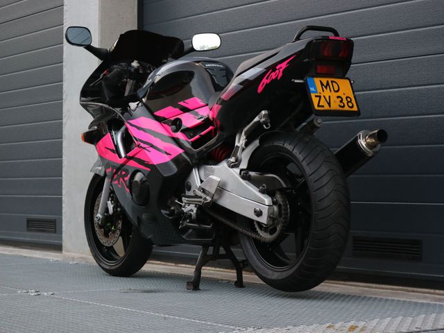 honda - cbr-600-f