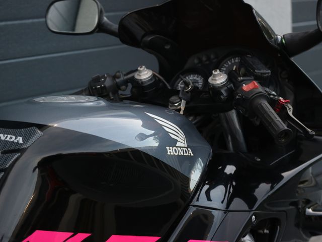 honda - cbr-600-f