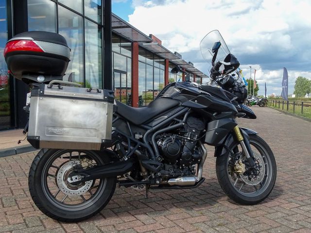 triumph - tiger-800