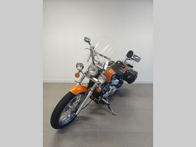 yamaha - xvs-650-a-dragstar-classic