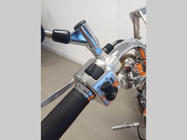 yamaha - xvs-650-a-dragstar-classic