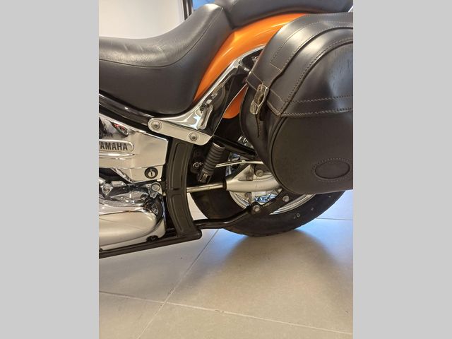 yamaha - xvs-650-a-dragstar-classic