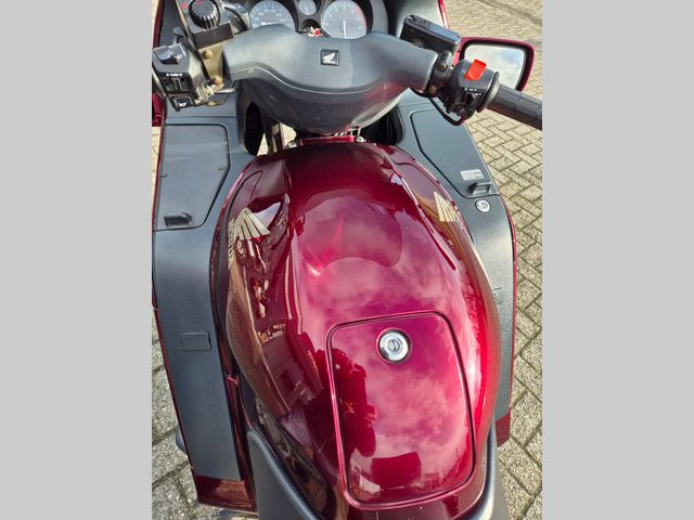 honda - st-1100-pan-european