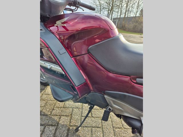 honda - st-1100-pan-european