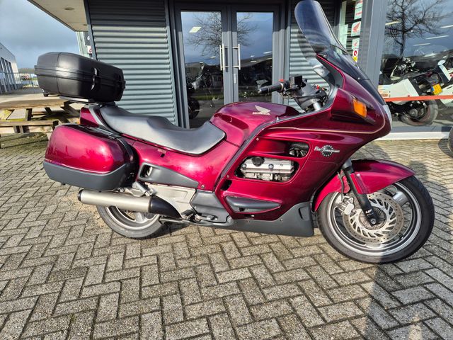 honda - st-1100-pan-european
