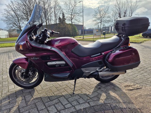 honda - st-1100-pan-european