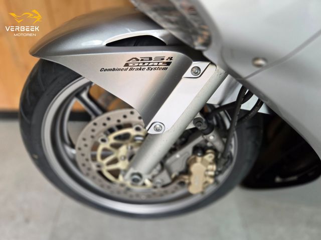 honda - vfr-800-fi-vtec-abs