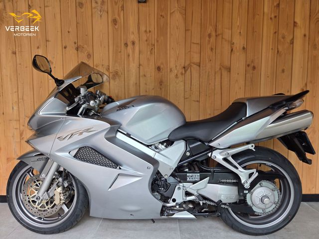 honda - vfr-800-fi-vtec-abs