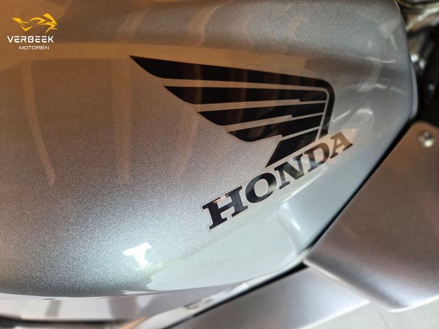 honda - vfr-800-fi-vtec-abs