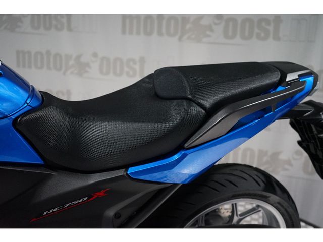 honda - nc-700-x-dct