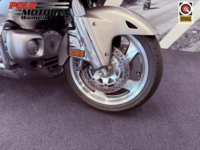 honda - gl-1800-goldwing