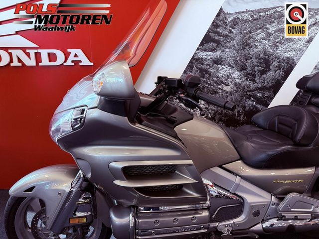 honda - gl-1800-goldwing