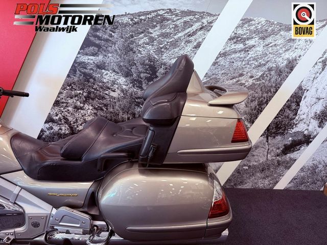 honda - gl-1800-goldwing