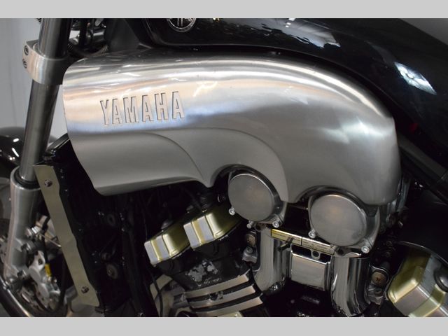 yamaha - vmx-1200-v-max