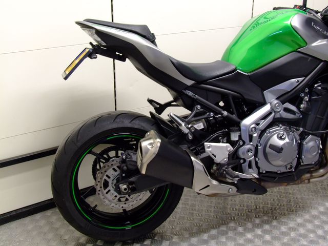 kawasaki - z900