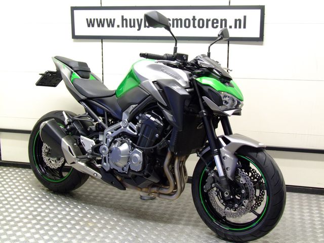 kawasaki - z900