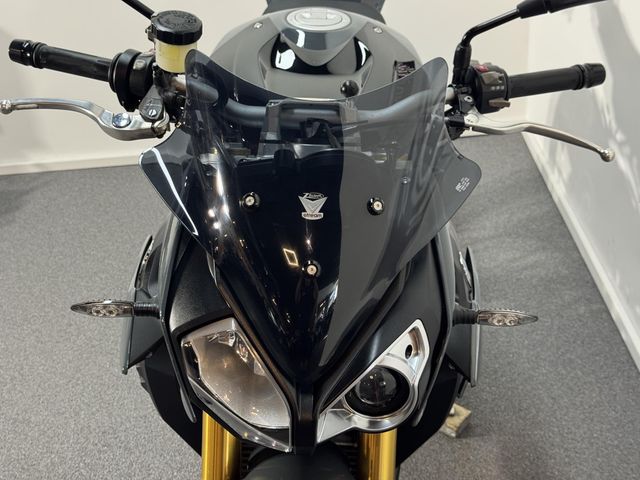 bmw - s-1000-r