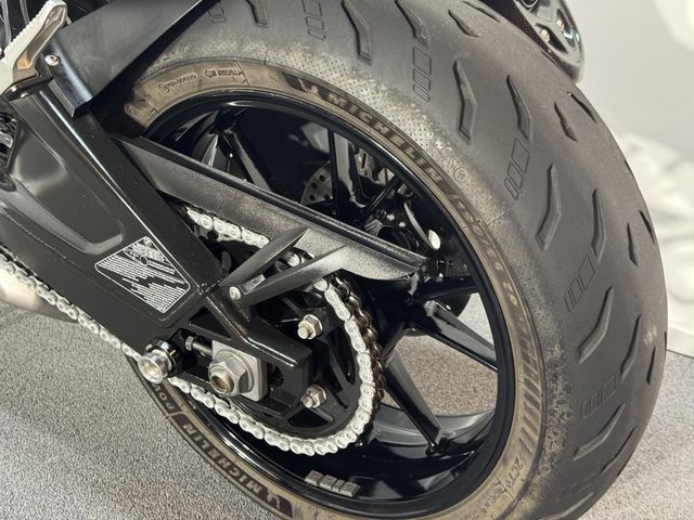 bmw - s-1000-r