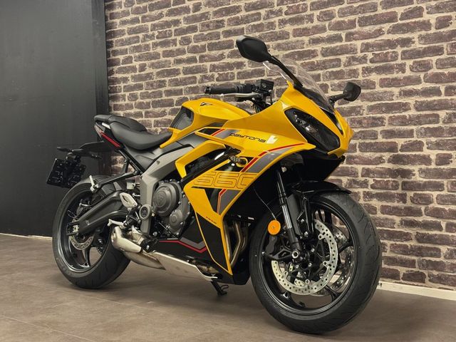 triumph - daytona-660