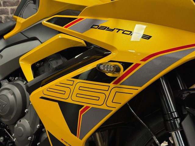 triumph - daytona-660