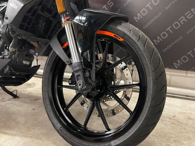 ktm - 125-duke