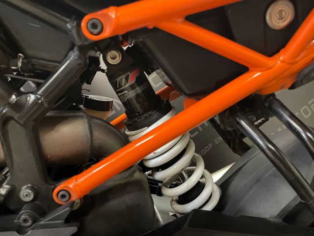 ktm - 125-duke