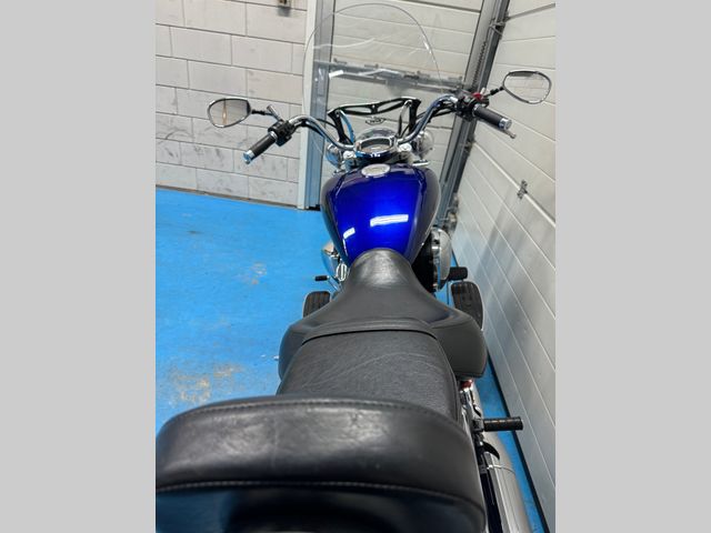 yamaha - xvs-1300-a-midnight-star