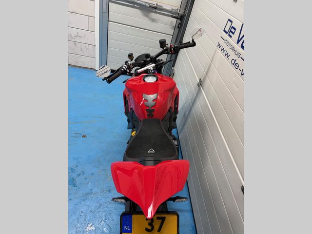 ducati - streetfighter-v2