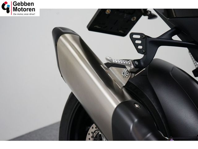aprilia - tuono--v4-1100-factory