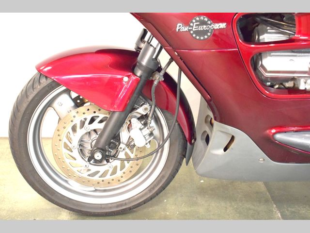 honda - st-1100-pan-european