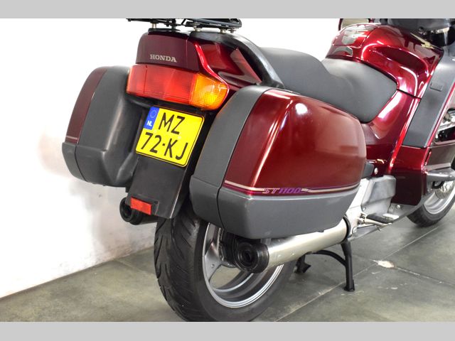 honda - st-1100-pan-european