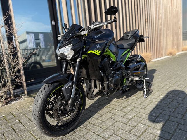kawasaki - z900