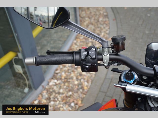 ducati - streetfighter-v4s