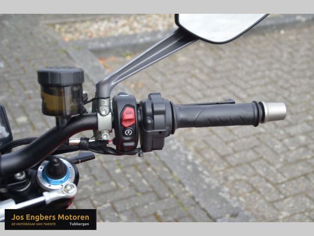 ducati - streetfighter-v4s