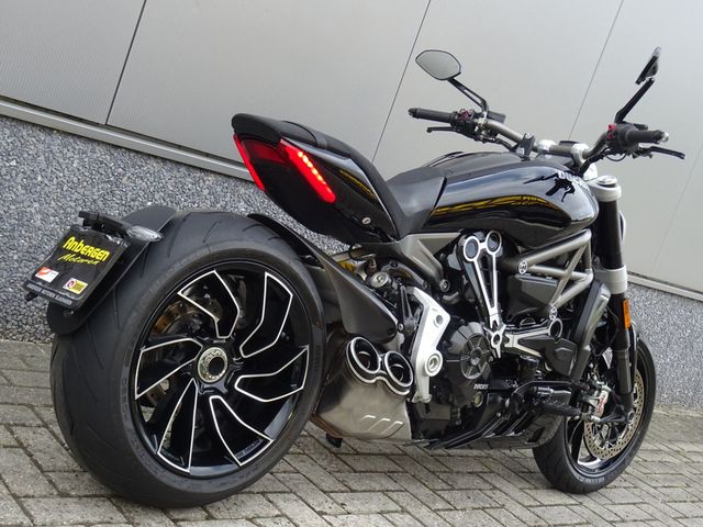 ducati - xdiavel-s