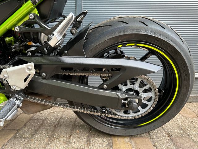 kawasaki - z900-performance