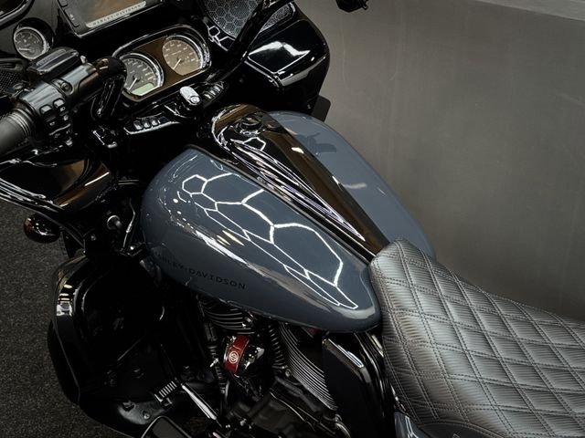 harley-davidson - road-glide-ultra-fltru