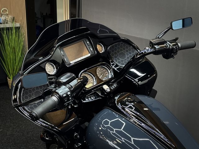 harley-davidson - road-glide-ultra-fltru