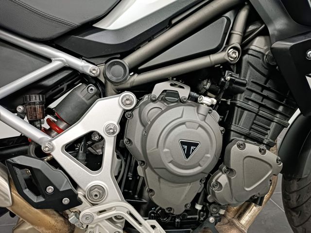 triumph - tiger-1200-gt-pro