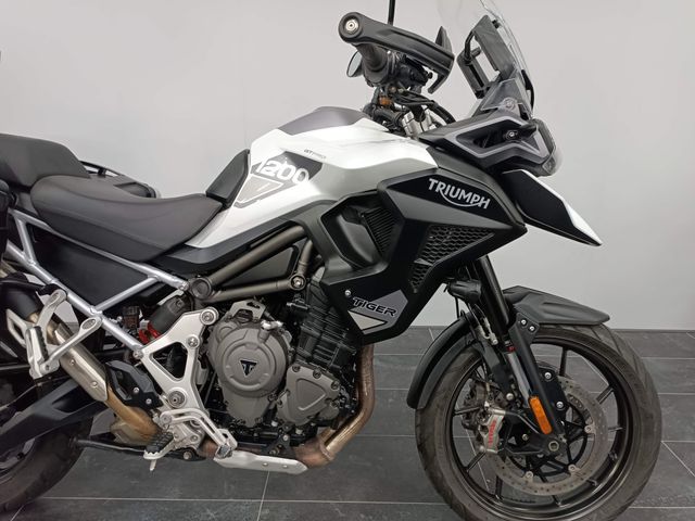 triumph - tiger-1200-gt-pro