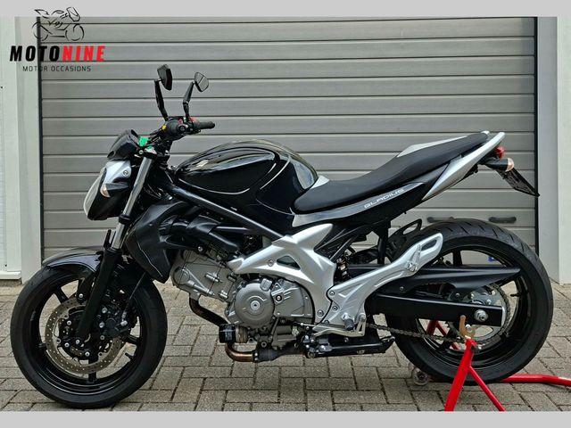 suzuki - sfv-650-gladius