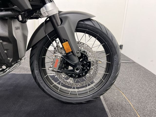 bmw - r-1300-gs