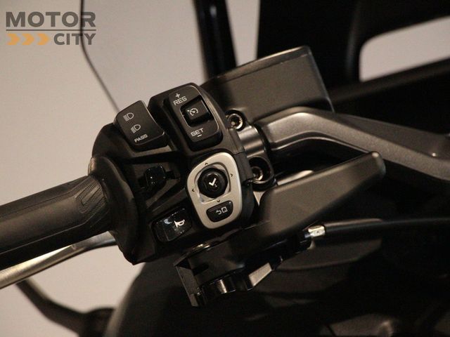 yamaha - tmax-tech-max-560
