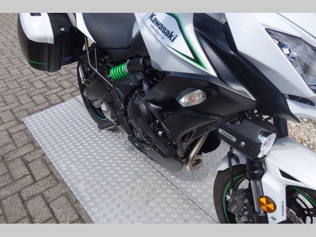 kawasaki - versys-650-grand-tourer