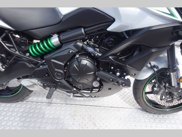 kawasaki - versys-650-grand-tourer