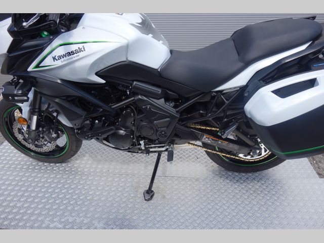 kawasaki - versys-650-grand-tourer