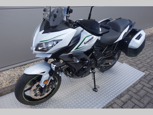 kawasaki - versys-650-grand-tourer