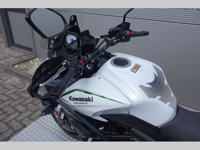 kawasaki - versys-650-grand-tourer